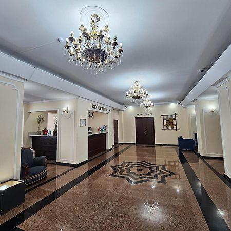 Yassy Hotel, Turkistan Exterior foto